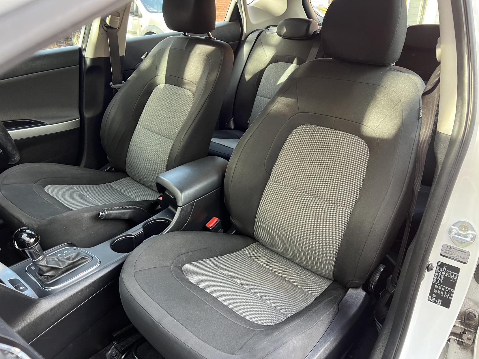 Kia Ceed 1.6 CRDi 2 Hatchback 5dr Diesel DCT Euro 6 (s/s) (134 bhp)