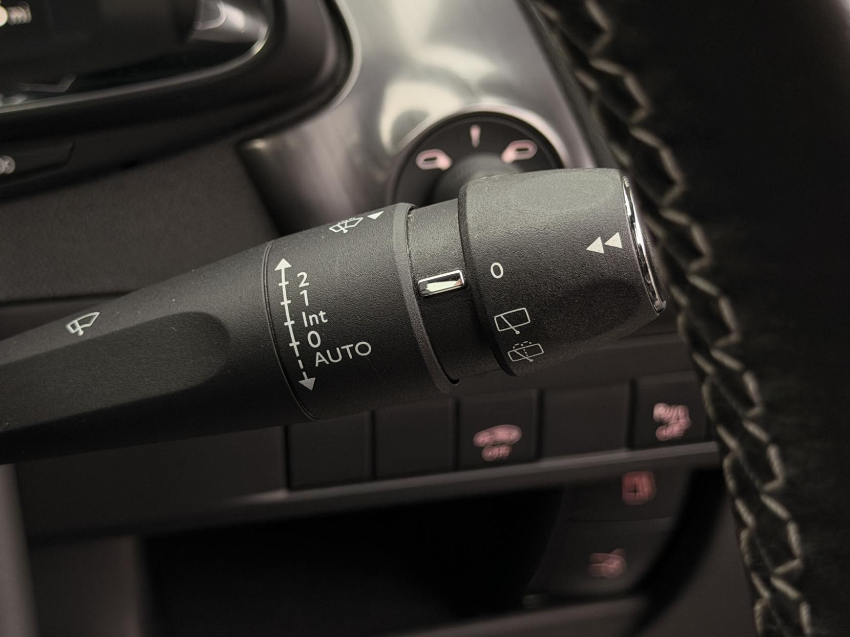 DS AUTOMOBILES DS 5 2.0 BlueHDi Prestige Hatchback 5dr Diesel EAT6 Euro 6 (s/s) (180 ps)