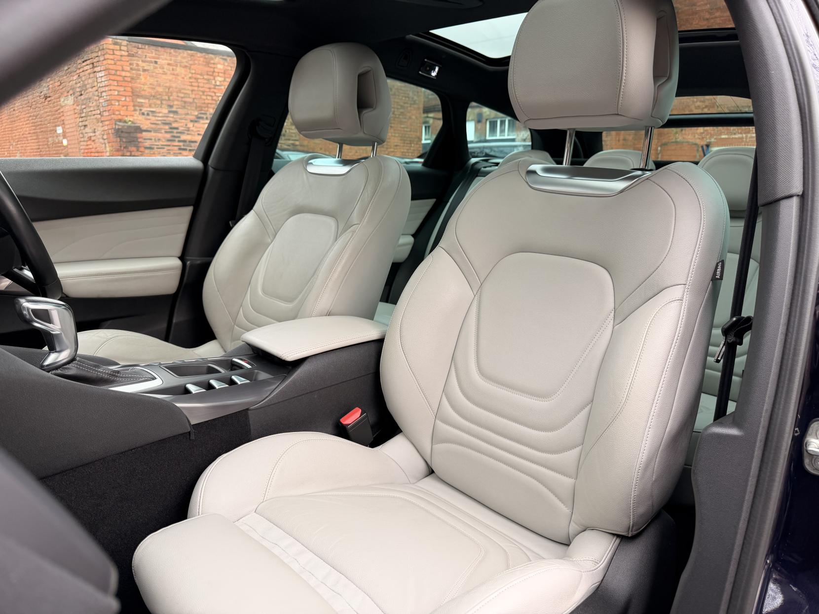 DS AUTOMOBILES DS 5 2.0 BlueHDi Prestige Hatchback 5dr Diesel EAT6 Euro 6 (s/s) (180 ps)