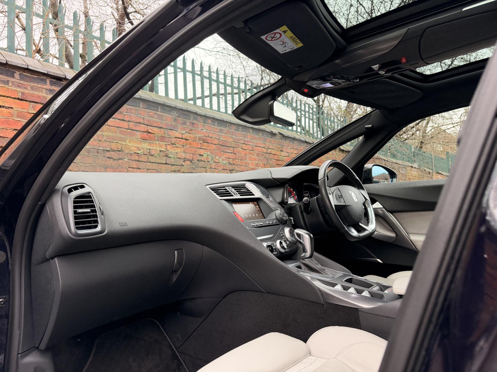 DS AUTOMOBILES DS 5 2.0 BlueHDi Prestige Hatchback 5dr Diesel EAT6 Euro 6 (s/s) (180 ps)