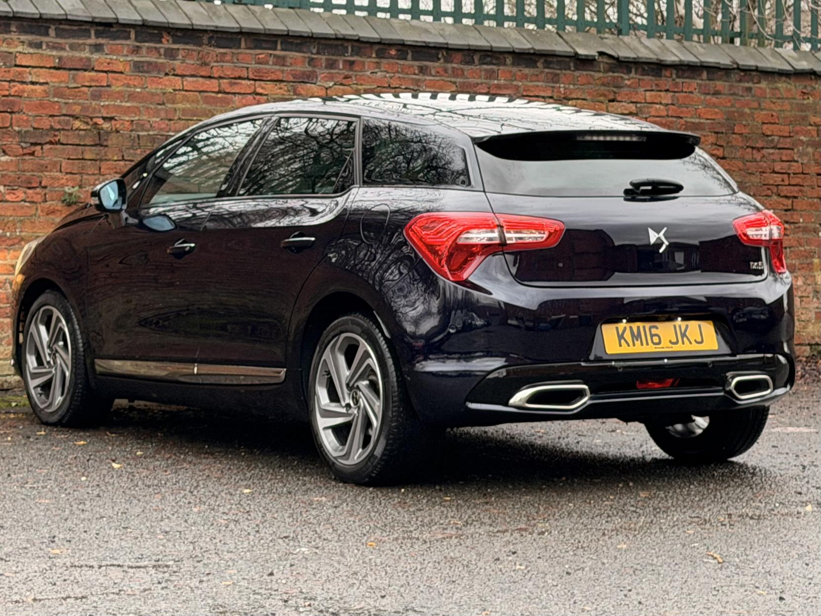 DS AUTOMOBILES DS 5 2.0 BlueHDi Prestige Hatchback 5dr Diesel EAT6 Euro 6 (s/s) (180 ps)