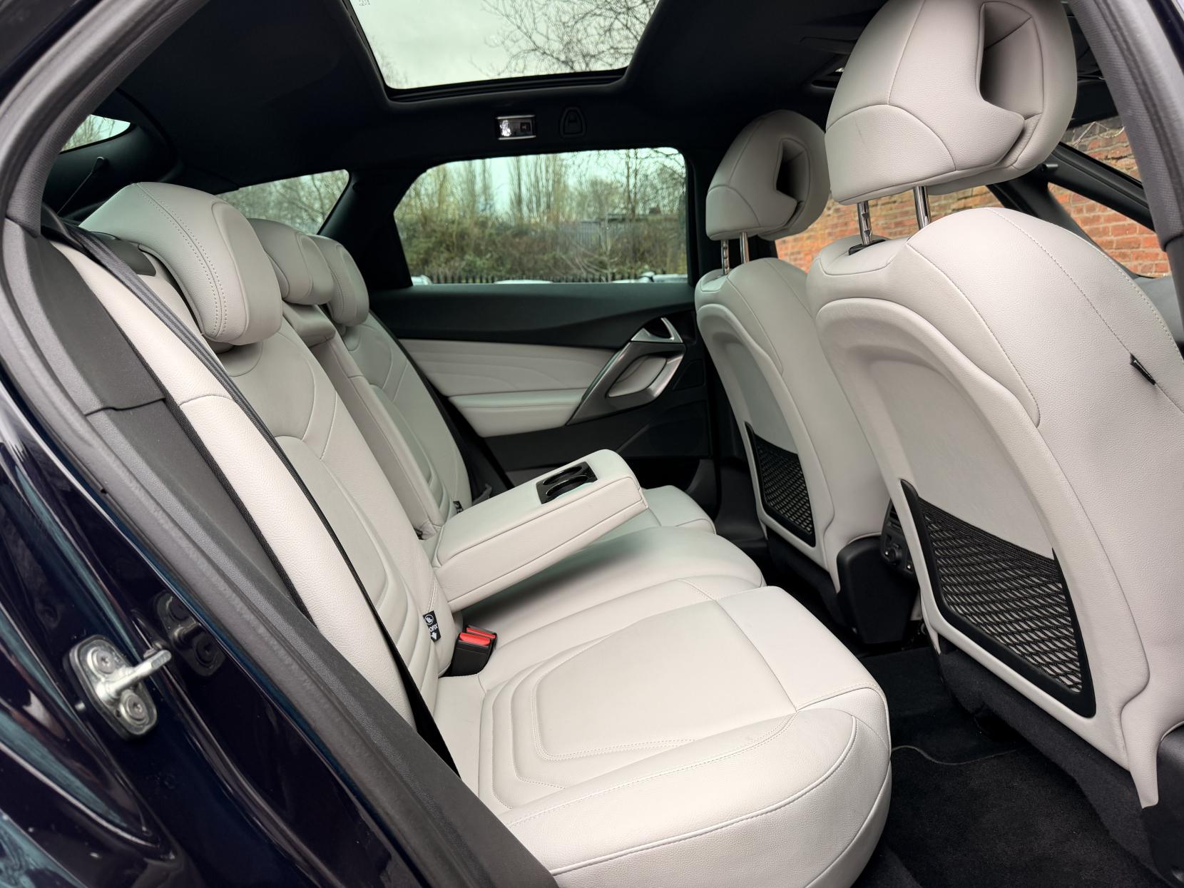 DS AUTOMOBILES DS 5 2.0 BlueHDi Prestige Hatchback 5dr Diesel EAT6 Euro 6 (s/s) (180 ps)