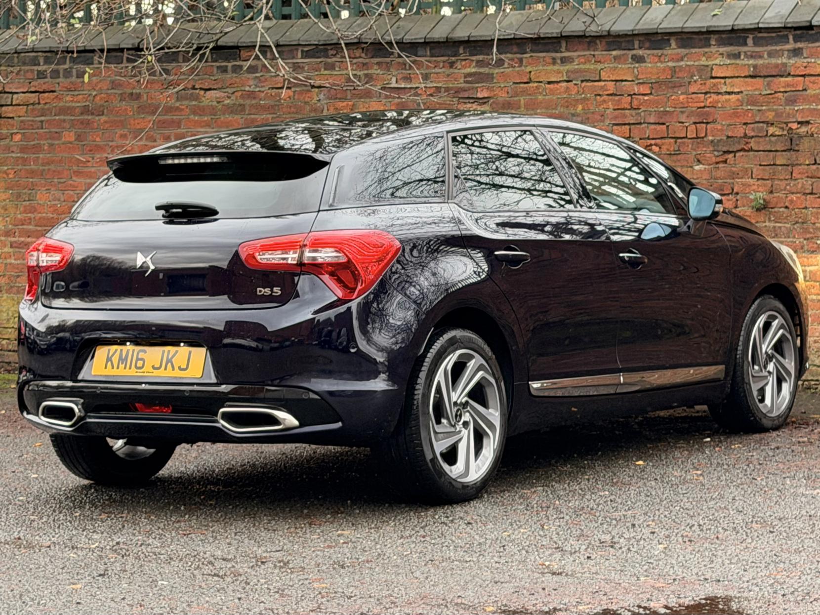 DS AUTOMOBILES DS 5 2.0 BlueHDi Prestige Hatchback 5dr Diesel EAT6 Euro 6 (s/s) (180 ps)