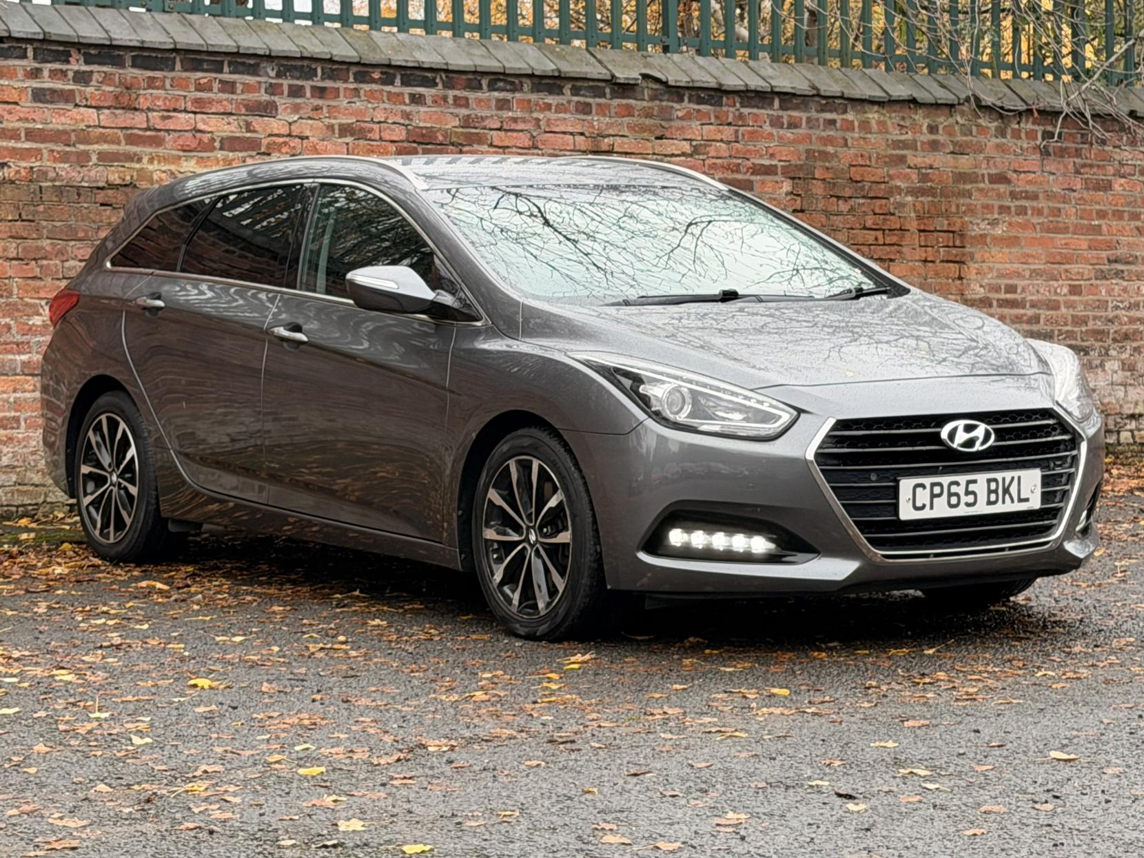 Hyundai i40 1.7 CRDi Blue Drive SE Nav Tourer 5dr Diesel DCT Euro 6 (s/s) (141 ps)