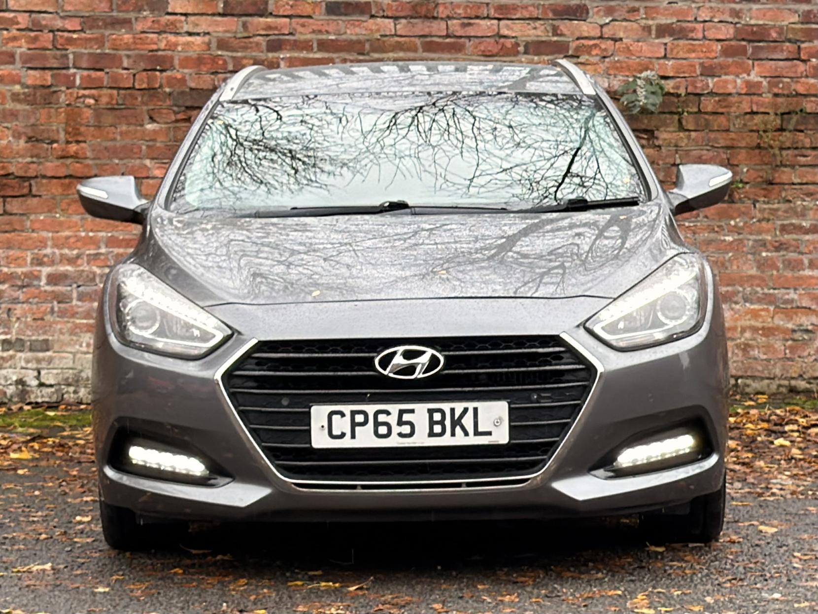 Hyundai i40 1.7 CRDi Blue Drive SE Nav Tourer 5dr Diesel DCT Euro 6 (s/s) (141 ps)