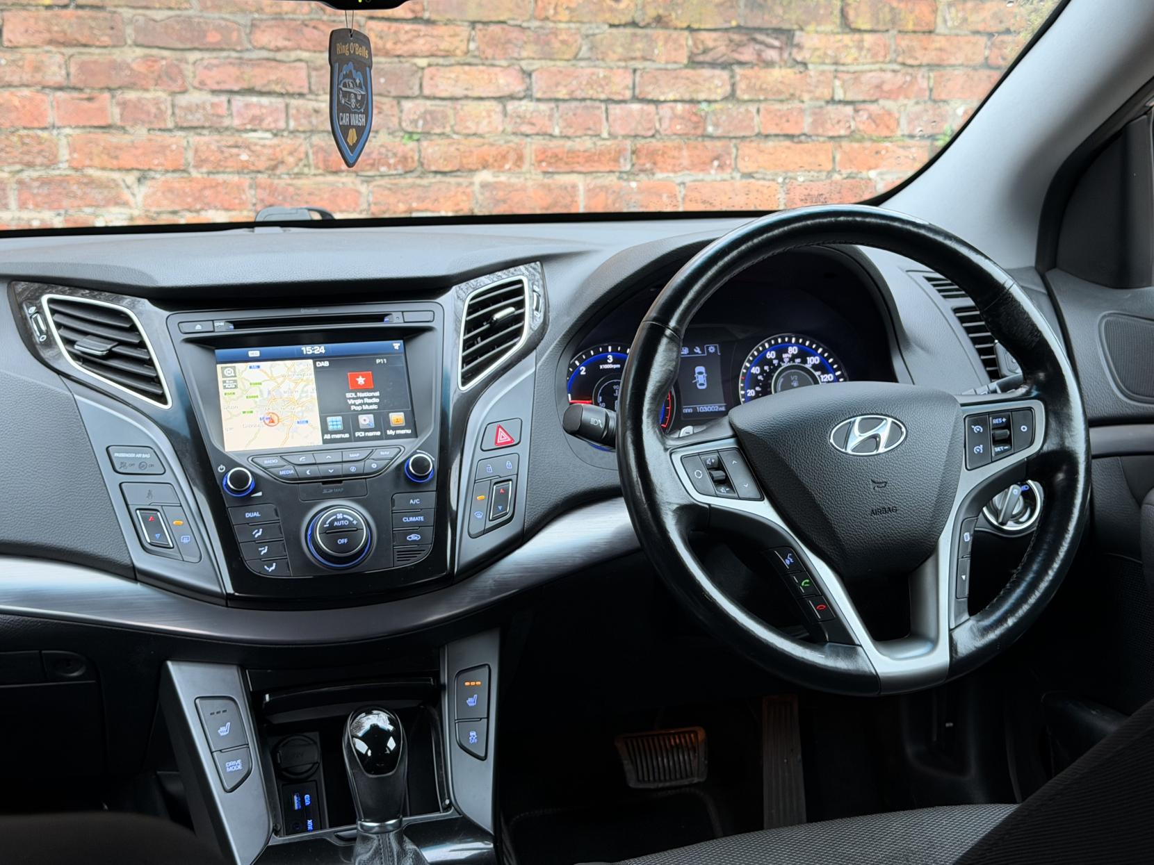 Hyundai i40 1.7 CRDi Blue Drive SE Nav Tourer 5dr Diesel DCT Euro 6 (s/s) (141 ps)