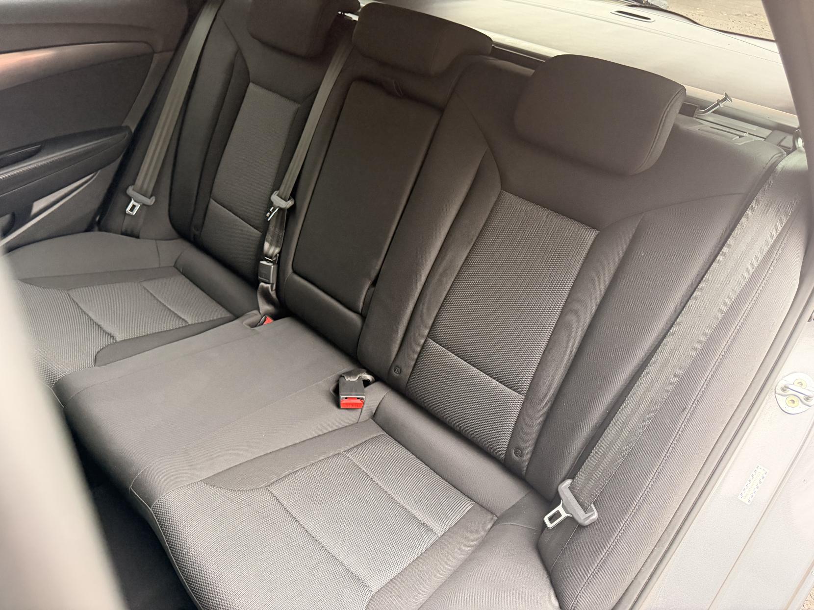 Hyundai i40 1.7 CRDi Blue Drive SE Nav Tourer 5dr Diesel DCT Euro 6 (s/s) (141 ps)