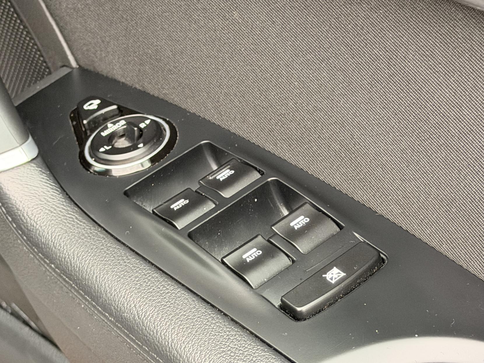 Hyundai i40 1.7 CRDi Blue Drive SE Nav Tourer 5dr Diesel DCT Euro 6 (s/s) (141 ps)