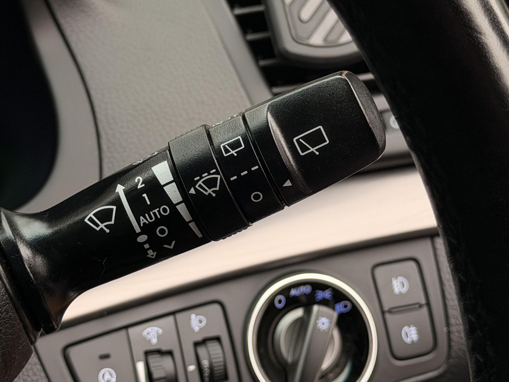 Hyundai i40 1.7 CRDi Blue Drive SE Nav Tourer 5dr Diesel DCT Euro 6 (s/s) (141 ps)