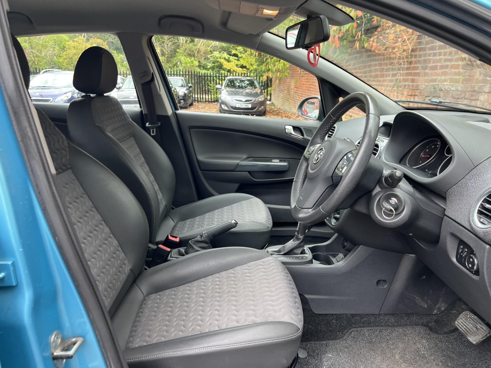 Vauxhall Corsa 1.4 16V SE Hatchback 5dr Petrol Auto Euro 5 (100 ps)