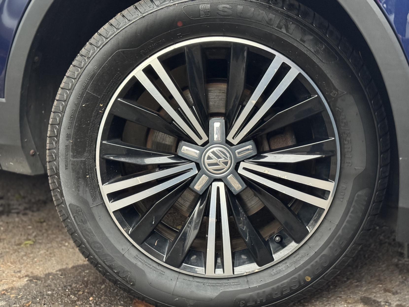 Volkswagen Tiguan 2.0 TDI BlueMotion Tech SE Navigation SUV 5dr Diesel DSG 4Motion Euro 6 (s/s) (150 ps)