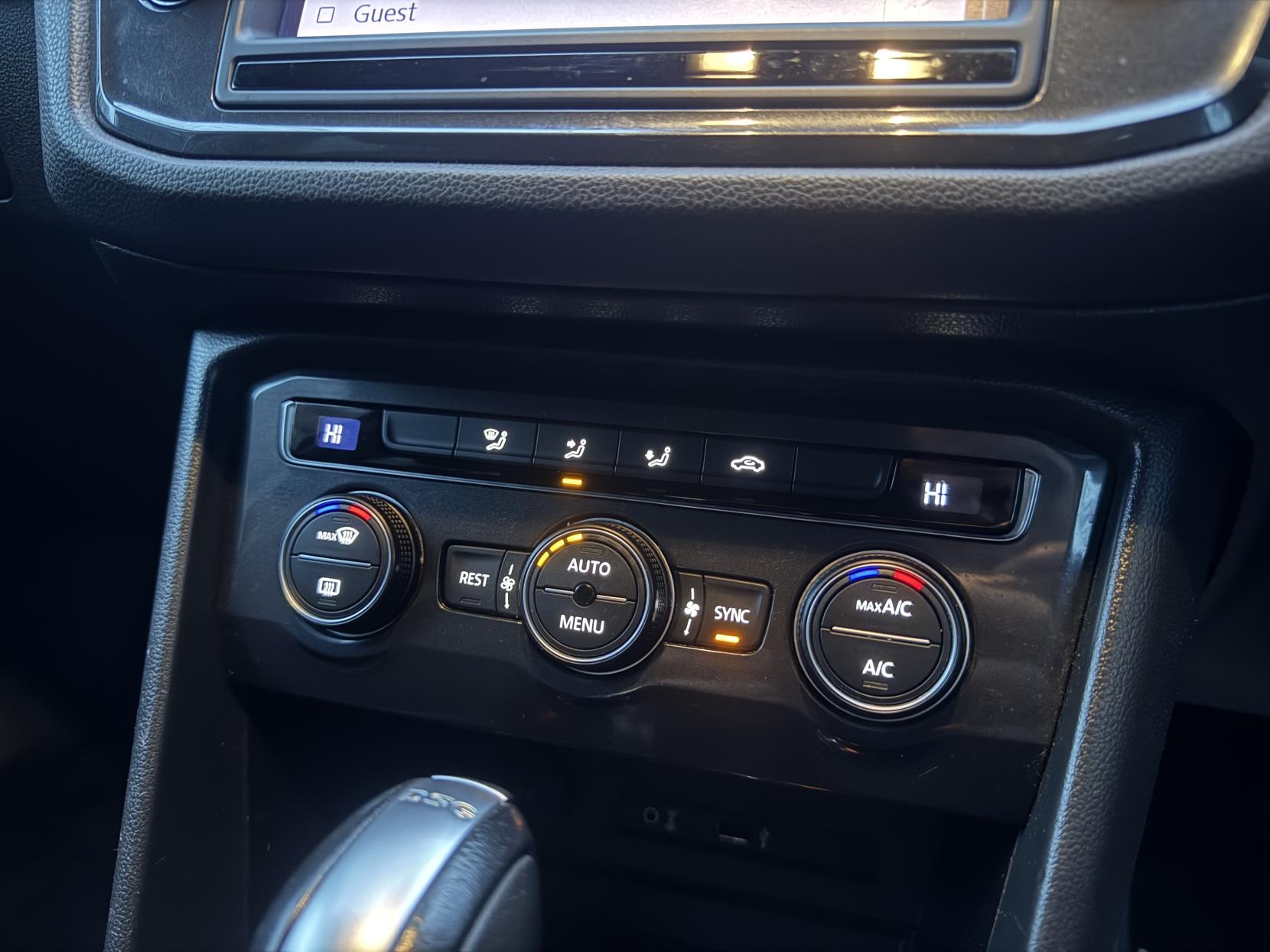 Volkswagen Tiguan 2.0 TDI BlueMotion Tech SE Navigation SUV 5dr Diesel DSG 4Motion Euro 6 (s/s) (150 ps)