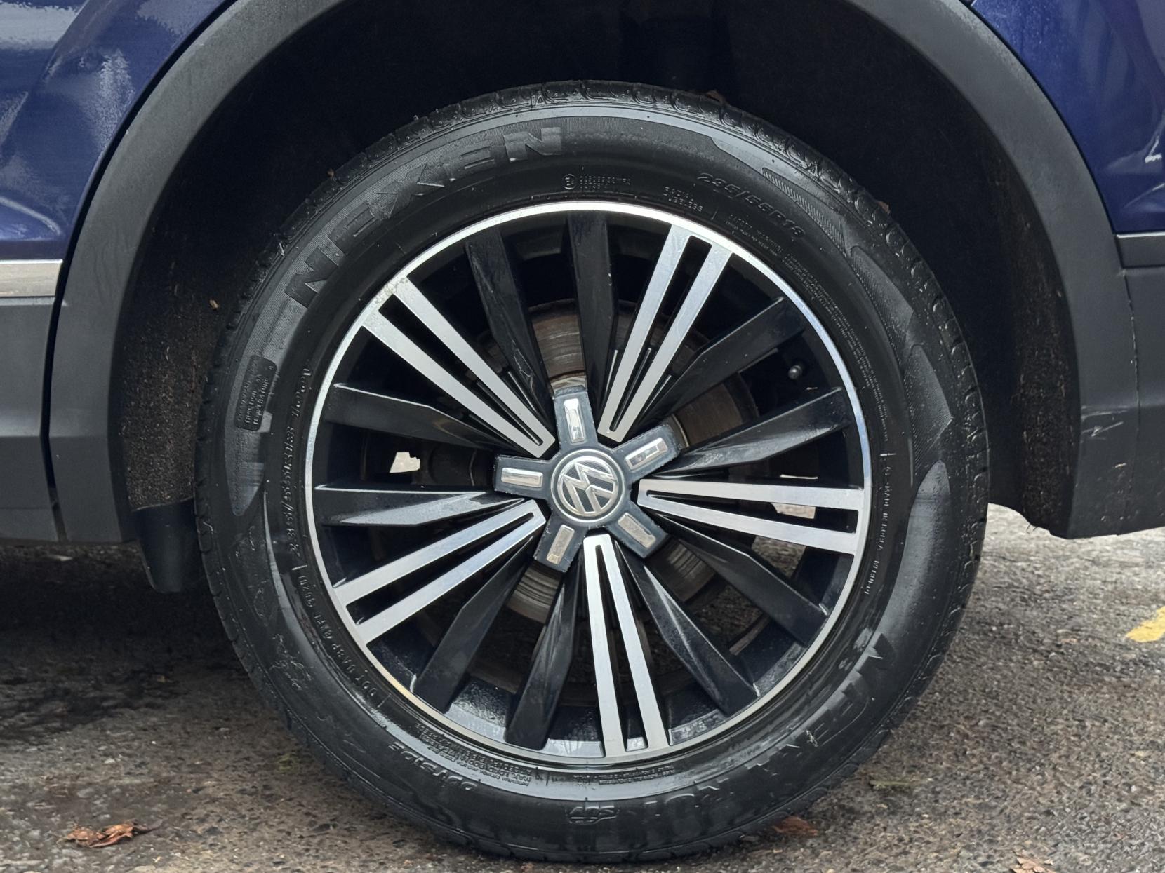 Volkswagen Tiguan 2.0 TDI BlueMotion Tech SE Navigation SUV 5dr Diesel DSG 4Motion Euro 6 (s/s) (150 ps)