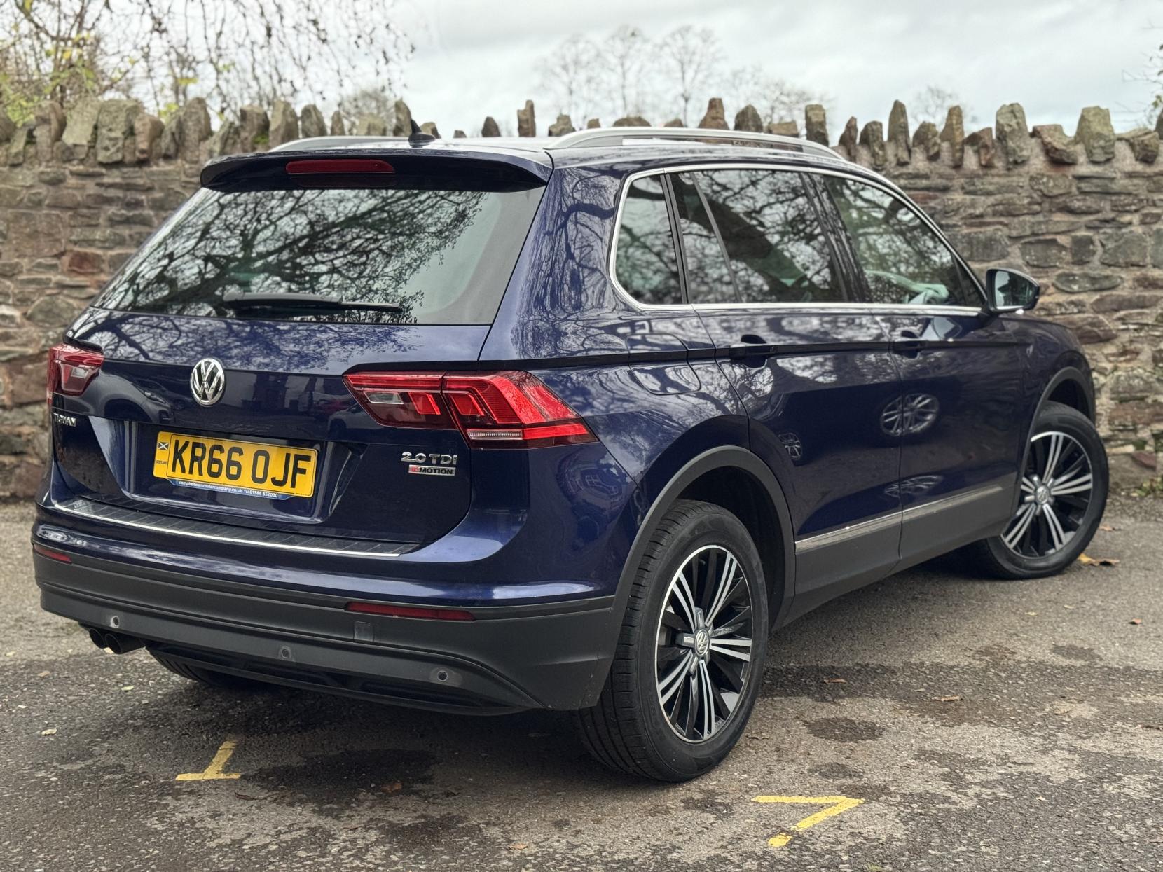 Volkswagen Tiguan 2.0 TDI BlueMotion Tech SE Navigation SUV 5dr Diesel DSG 4Motion Euro 6 (s/s) (150 ps)