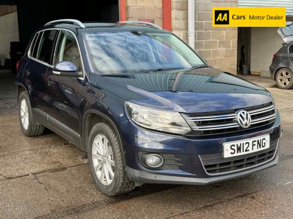 Volkswagen Tiguan 2.0 TDI BlueMotion Tech SE SUV 5dr Diesel Manual 4WD Euro 5 (s/s) (140 ps)