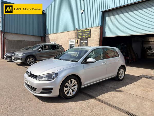 Volkswagen Golf 1.6 TDI BlueMotion Tech SE Hatchback 5dr Diesel DSG Euro 5 (s/s) (105 ps)