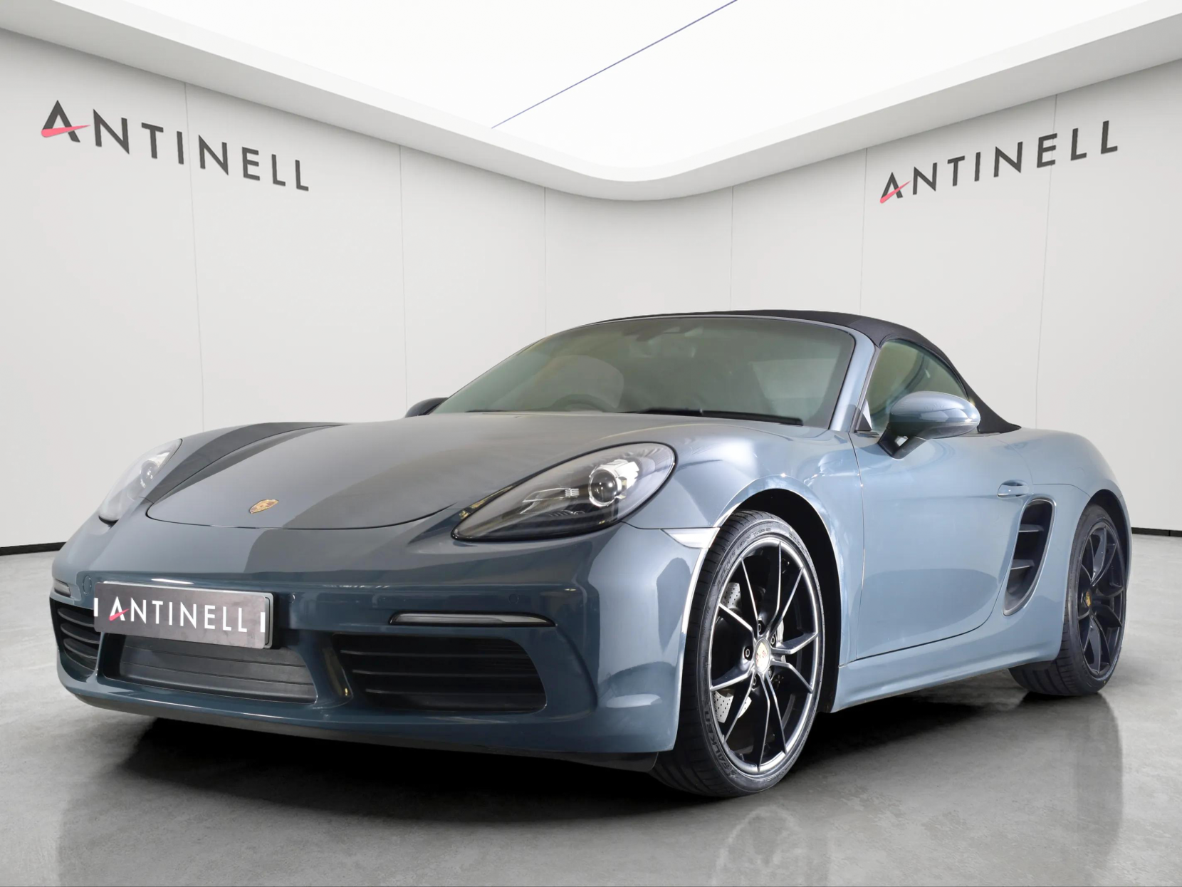 Porsche 718 Boxster 2.0T Convertible 2dr Petrol PDK Euro 6 (s/s) (300 ps)