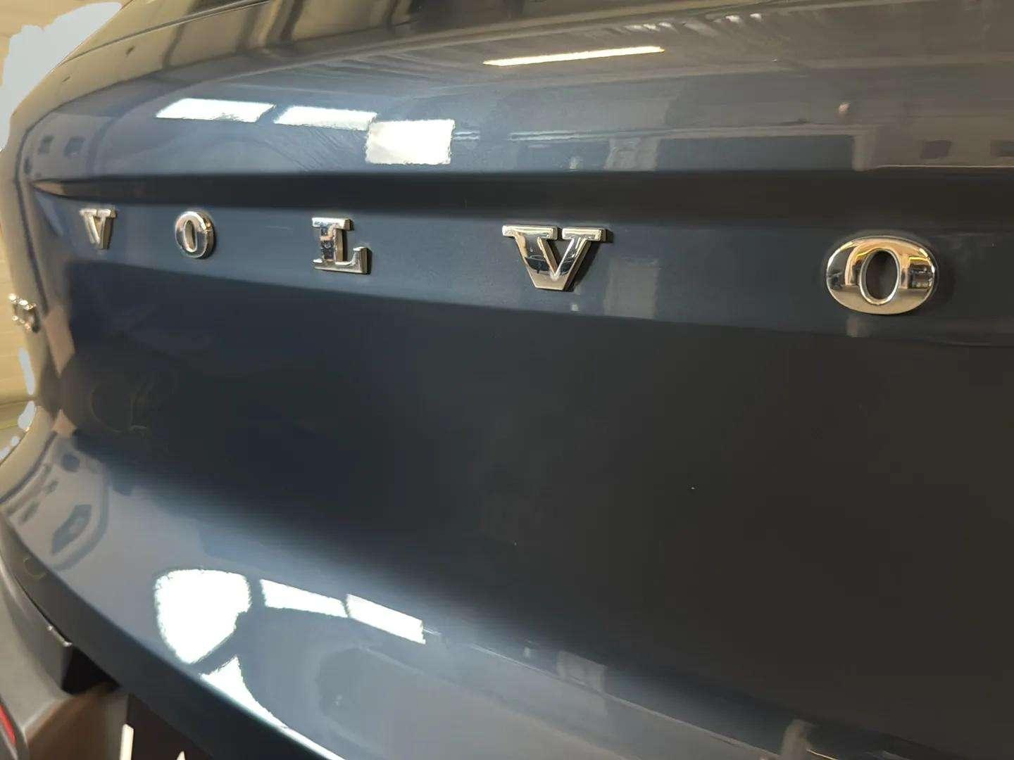 Volvo XC40 2.0 T4 Inscription SUV 5dr Petrol Auto AWD Euro 6 (s/s) (190 ps)