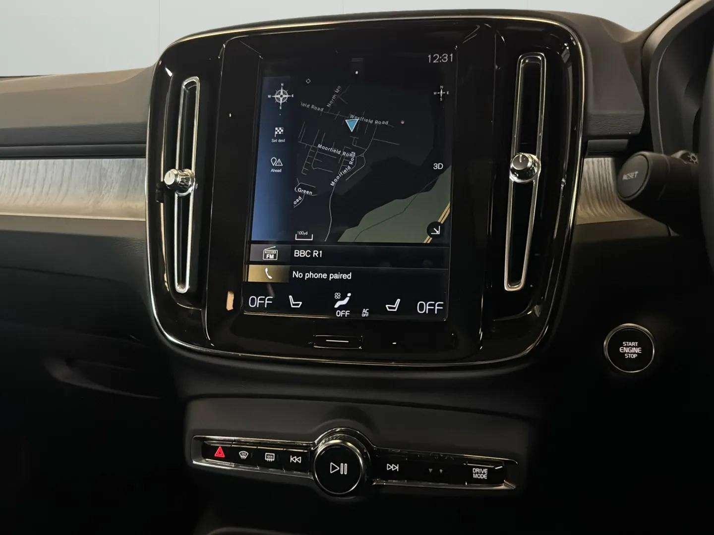 Volvo XC40 2.0 T4 Inscription SUV 5dr Petrol Auto AWD Euro 6 (s/s) (190 ps)