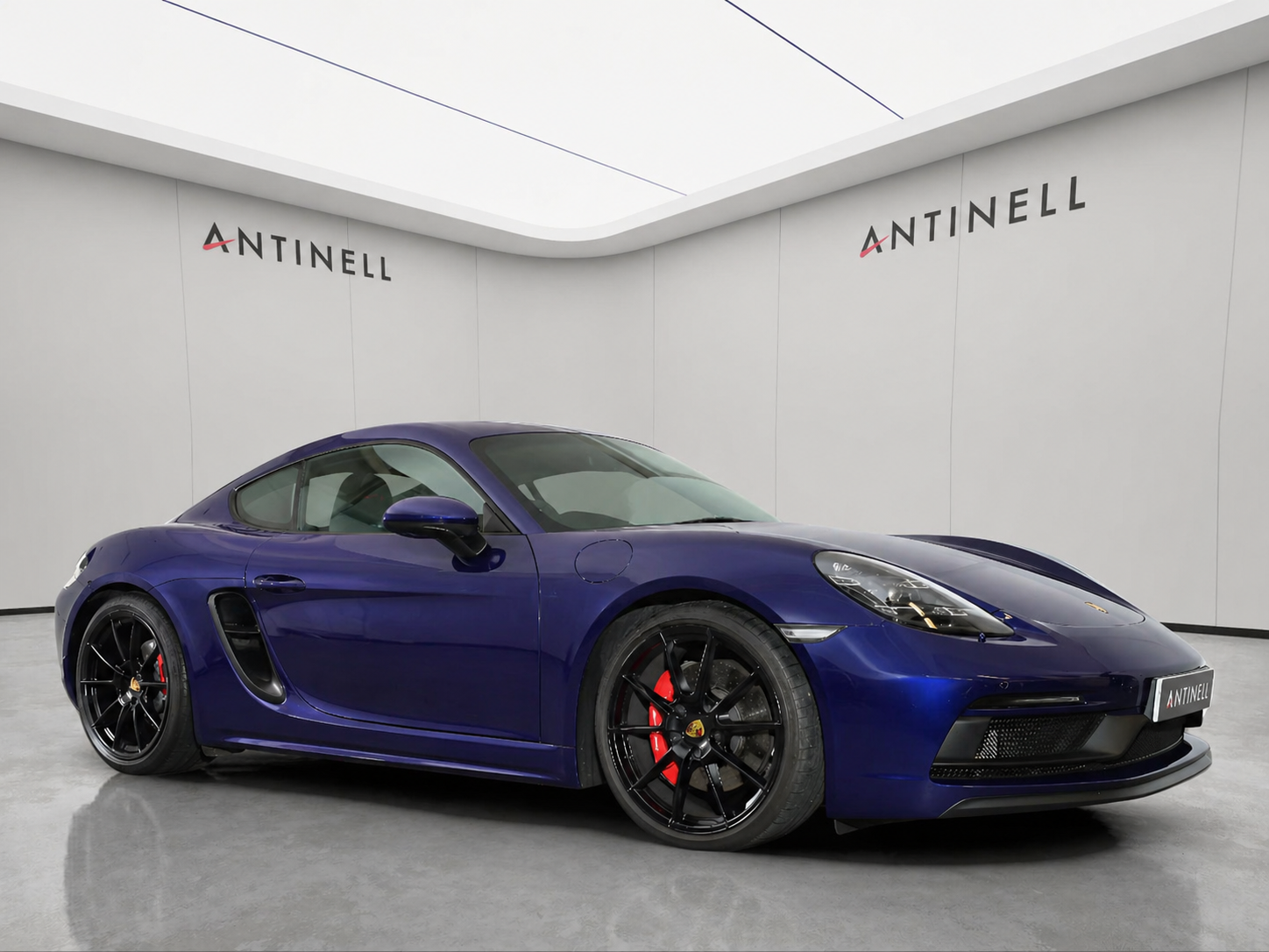 undefined 718 Cayman - GTS