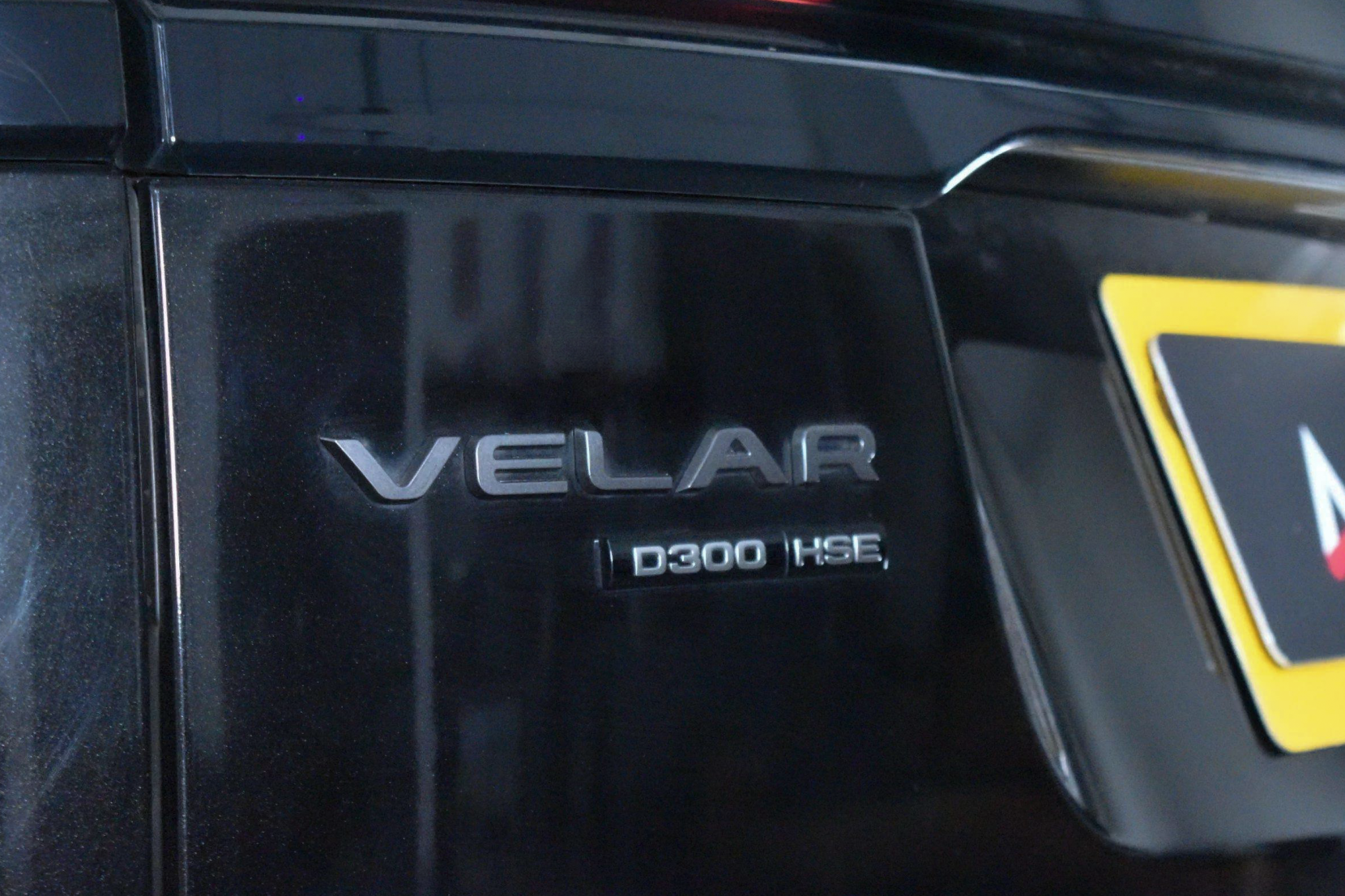 Land Rover Range Rover Velar 3.0 SD6 V6 R-Dynamic HSE SUV 5dr Diesel Auto 4WD Euro 6 (s/s) (300 ps)