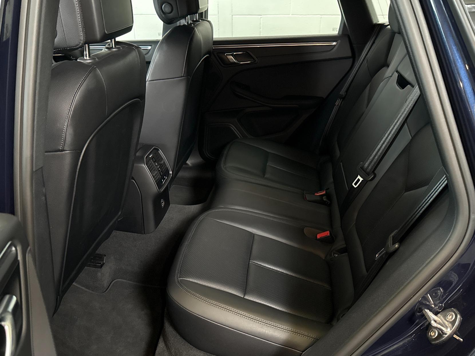 Porsche Macan 2.0T T SUV 5dr Petrol PDK 4WD Euro 6 (s/s) (265 ps)