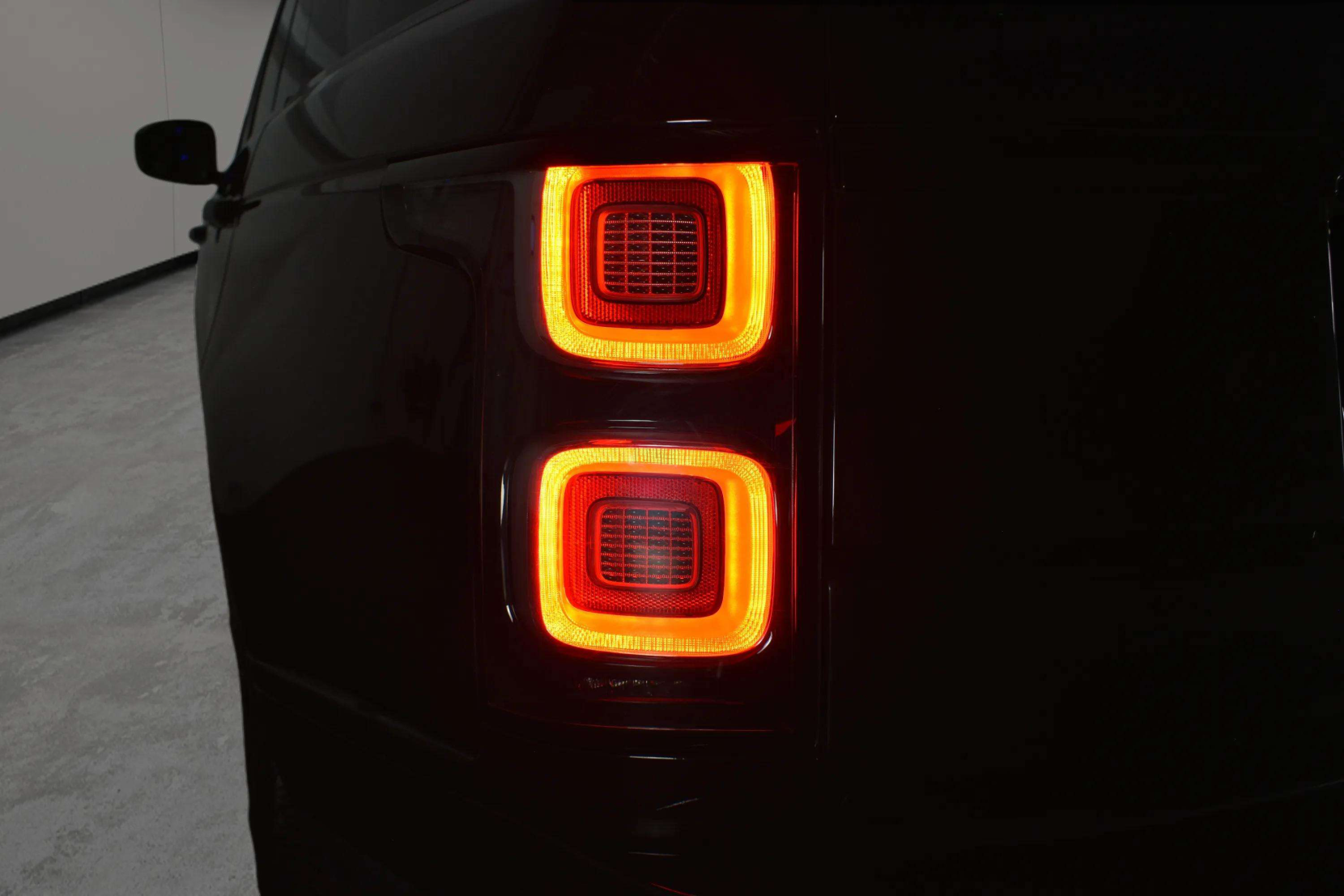 Land Rover Range Rover 3.0 SD V6 Westminster SUV 5dr Diesel Auto 4WD Euro 6 (s/s) (275 ps)