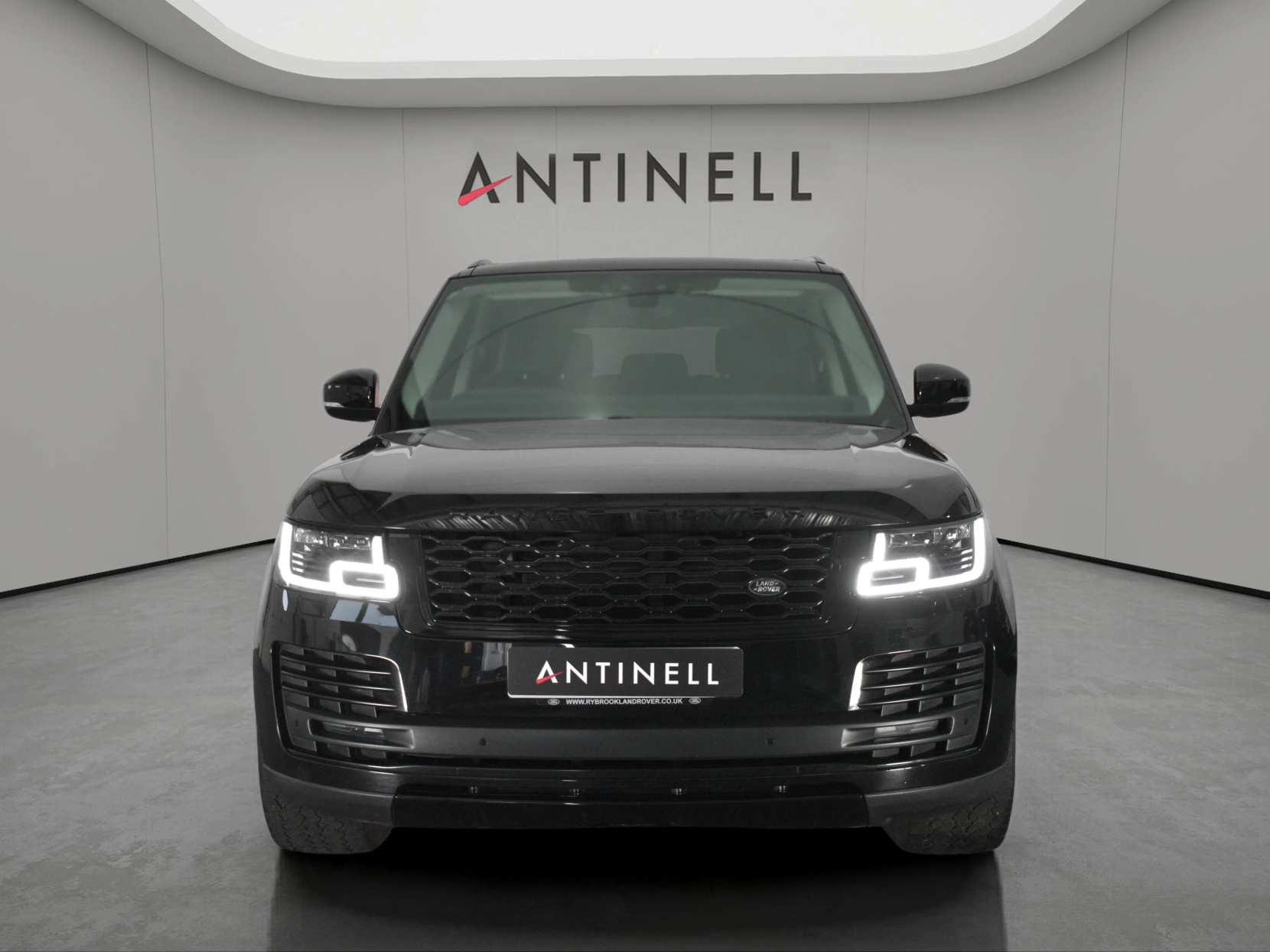 Land Rover Range Rover 3.0 SD V6 Westminster SUV 5dr Diesel Auto 4WD Euro 6 (s/s) (275 ps)