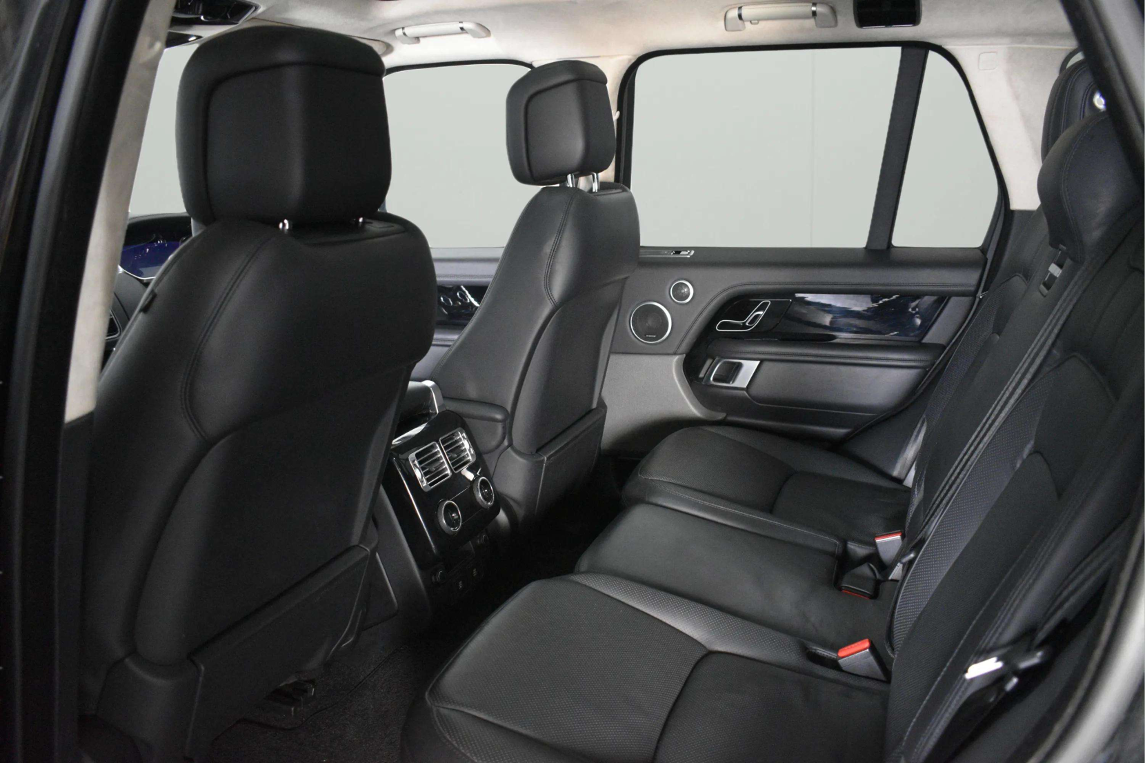 Land Rover Range Rover 3.0 SD V6 Westminster SUV 5dr Diesel Auto 4WD Euro 6 (s/s) (275 ps)