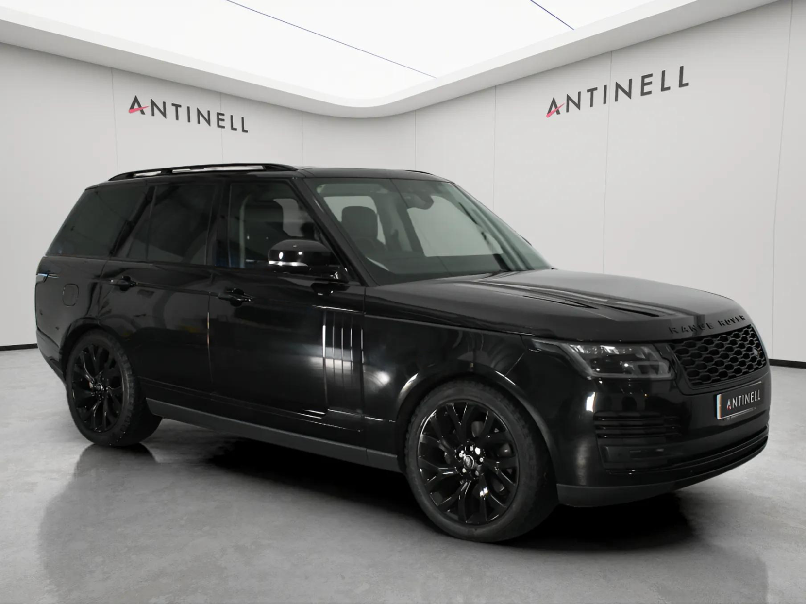 Land Rover Range Rover 3.0 SD V6 Westminster SUV 5dr Diesel Auto 4WD Euro 6 (s/s) (275 ps)