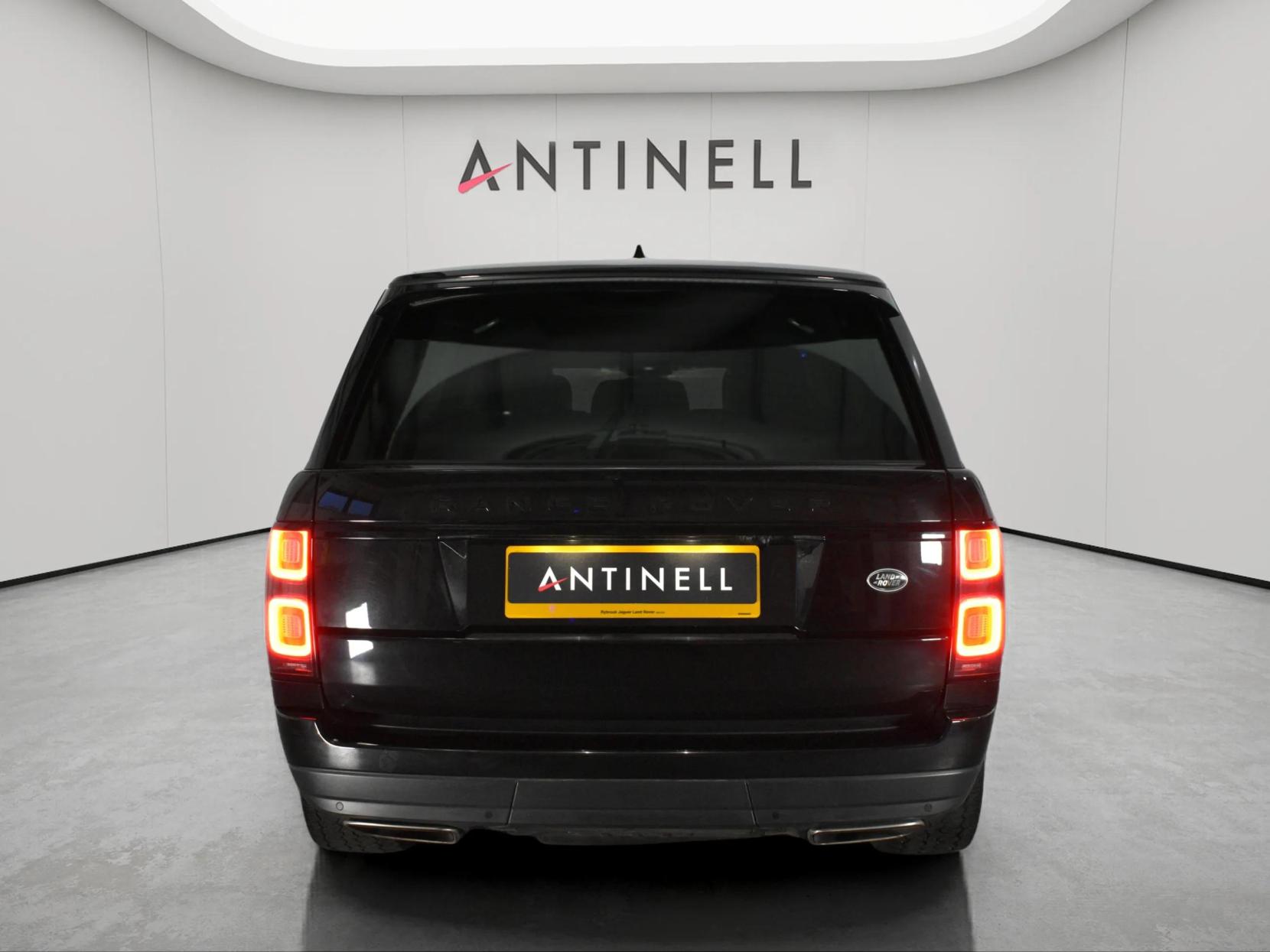 Land Rover Range Rover 3.0 SD V6 Westminster SUV 5dr Diesel Auto 4WD Euro 6 (s/s) (275 ps)