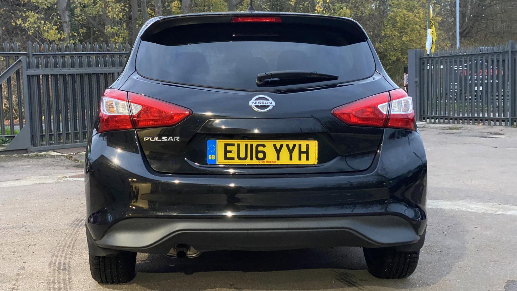 Nissan Pulsar 1.2 DIG-T n-tec Hatchback 5dr Petrol XTRON Euro 6 (s/s) (115 ps)