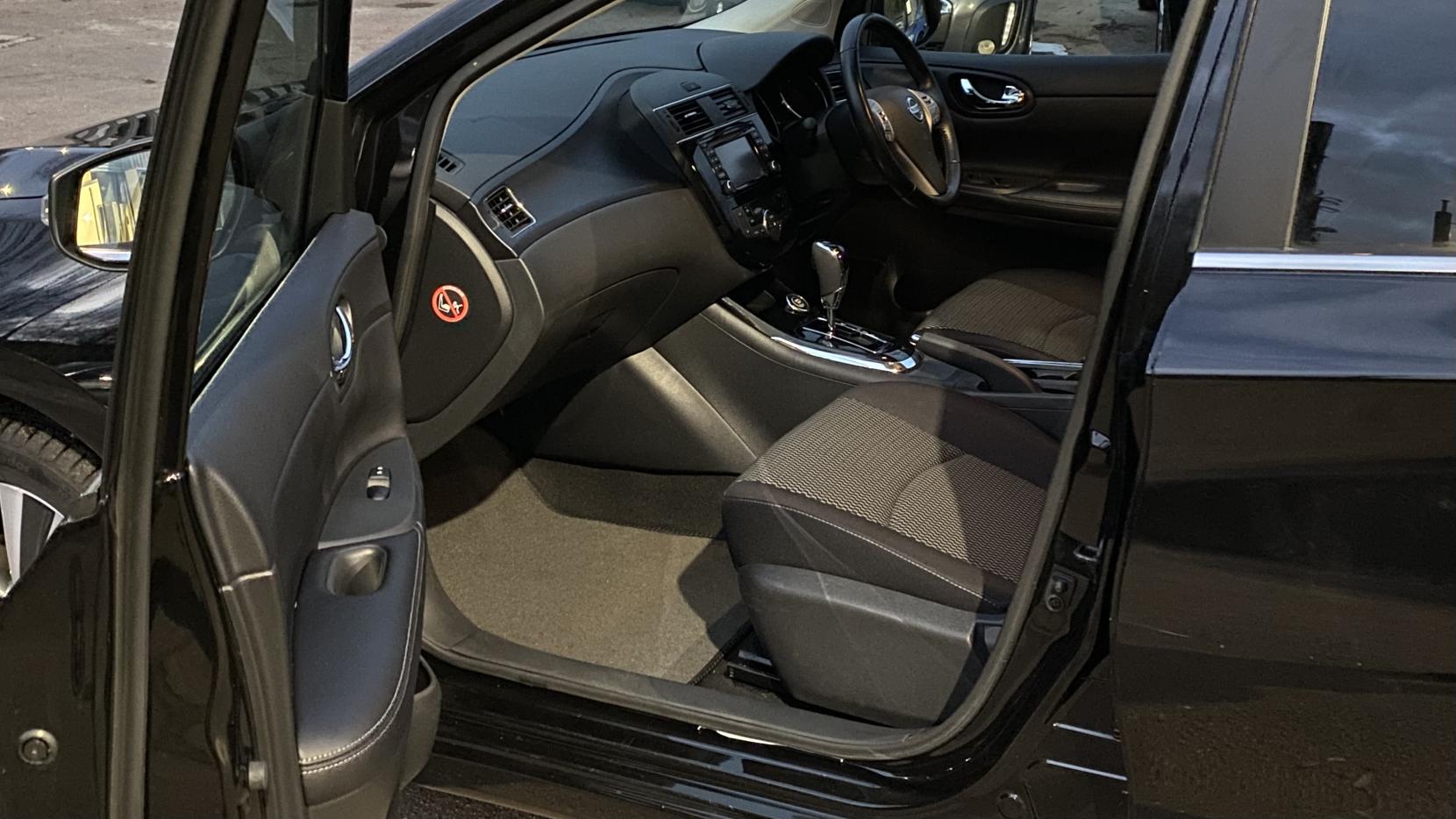 Nissan Pulsar 1.2 DIG-T n-tec Hatchback 5dr Petrol XTRON Euro 6 (s/s) (115 ps)