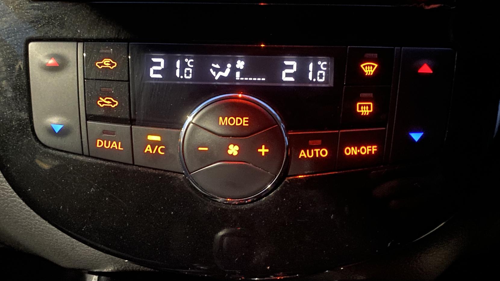 Nissan Pulsar 1.2 DIG-T n-tec Hatchback 5dr Petrol XTRON Euro 6 (s/s) (115 ps)