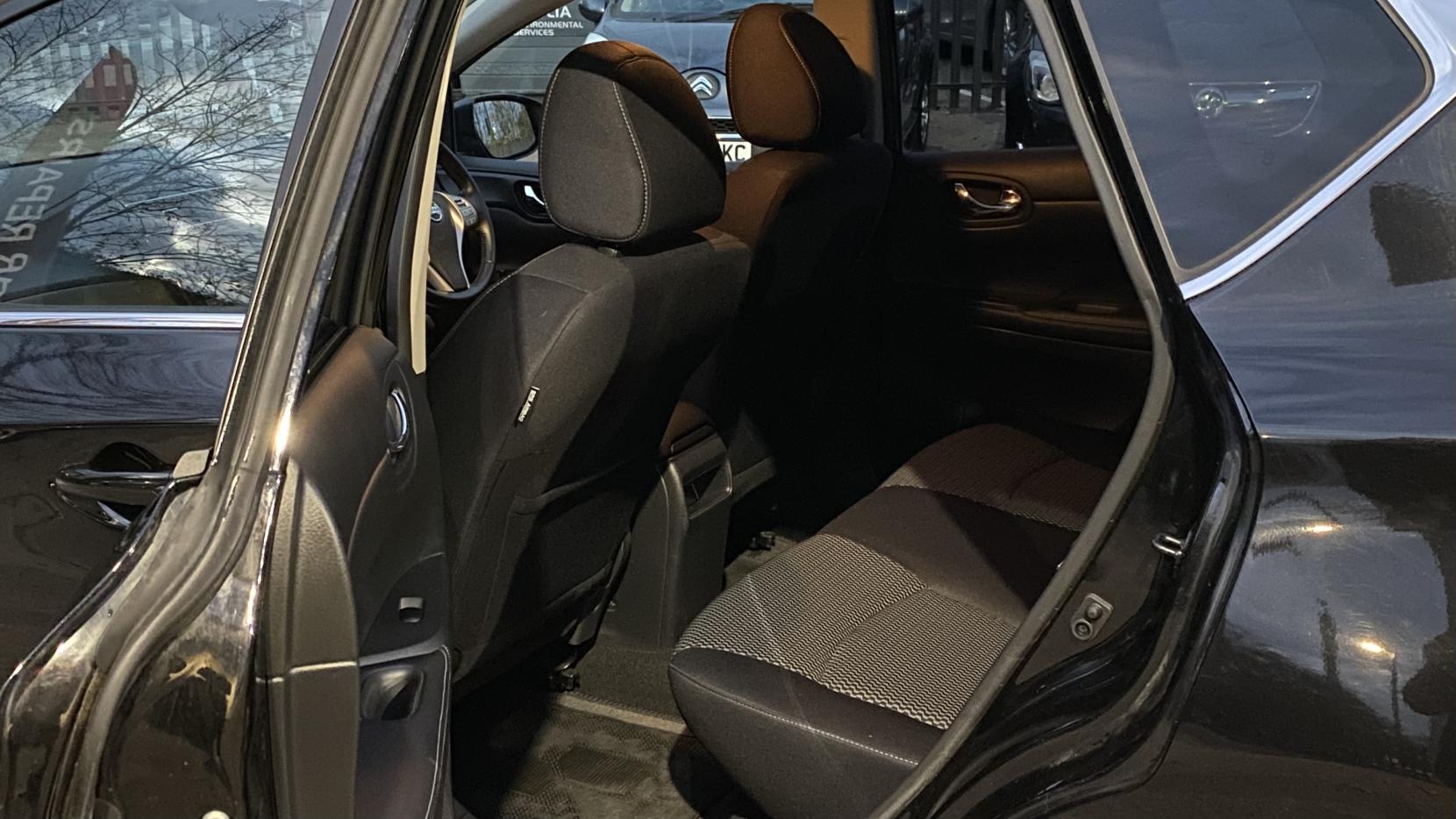 Nissan Pulsar 1.2 DIG-T n-tec Hatchback 5dr Petrol XTRON Euro 6 (s/s) (115 ps)