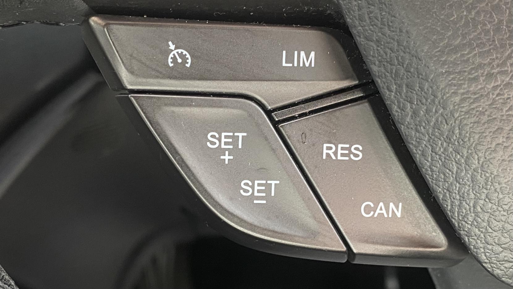 Ford Kuga 1.5T EcoBoost Titanium SUV 5dr Petrol Auto AWD Euro 6 (s/s) (182 ps)