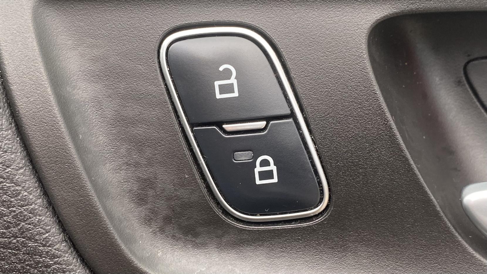 Ford Kuga 1.5T EcoBoost Titanium SUV 5dr Petrol Auto AWD Euro 6 (s/s) (182 ps)