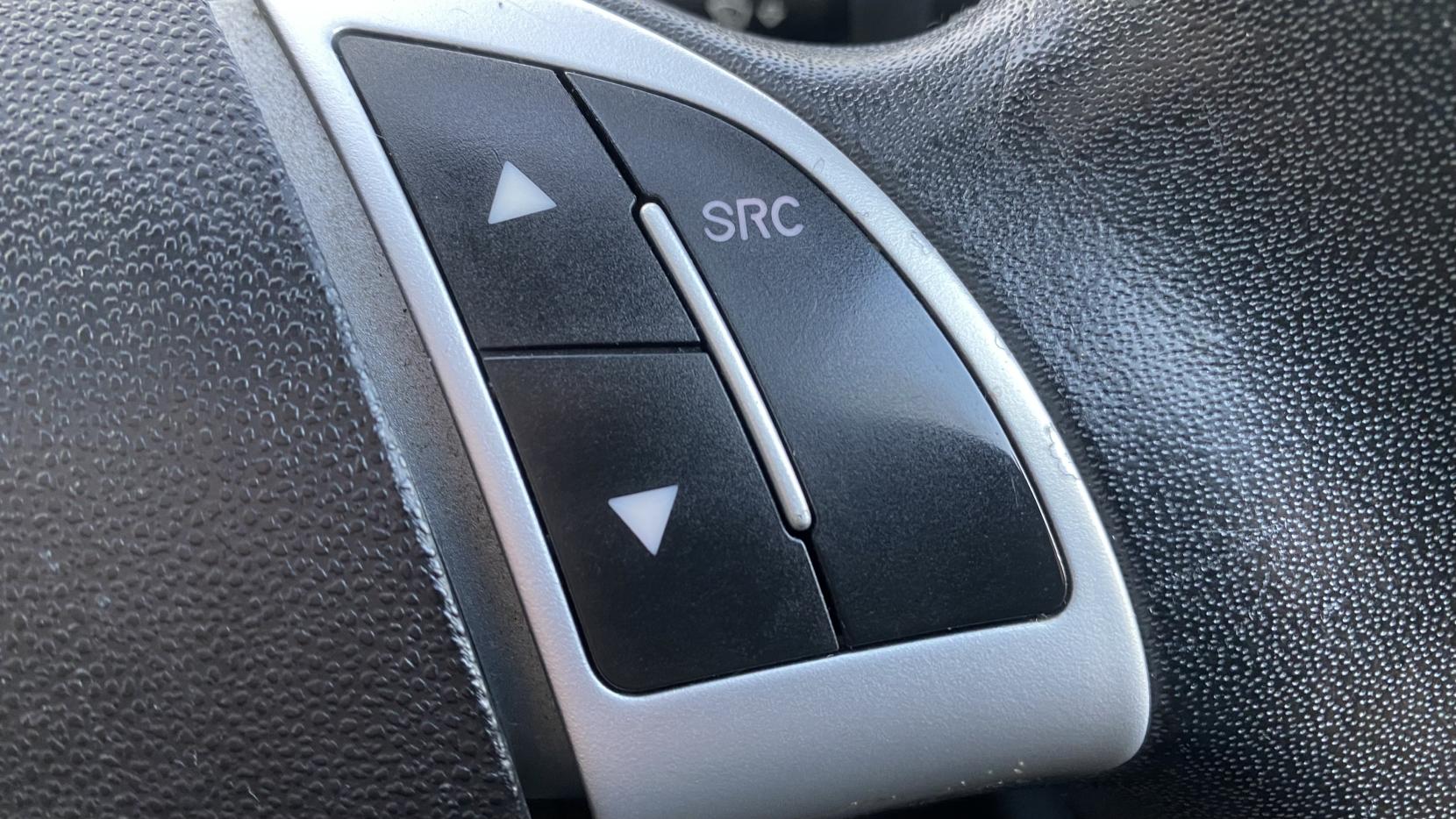 Fiat Punto 1.4 Easy Hatchback 5dr Petrol Manual Euro 5 (s/s) (77 bhp)