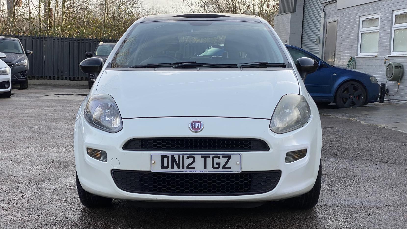 Fiat Punto 1.4 Easy Hatchback 5dr Petrol Manual Euro 5 (s/s) (77 bhp)