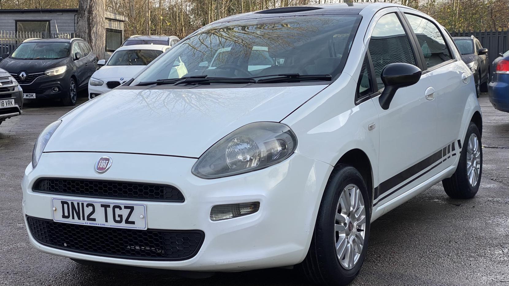 Fiat Punto 1.4 Easy Hatchback 5dr Petrol Manual Euro 5 (s/s) (77 bhp)