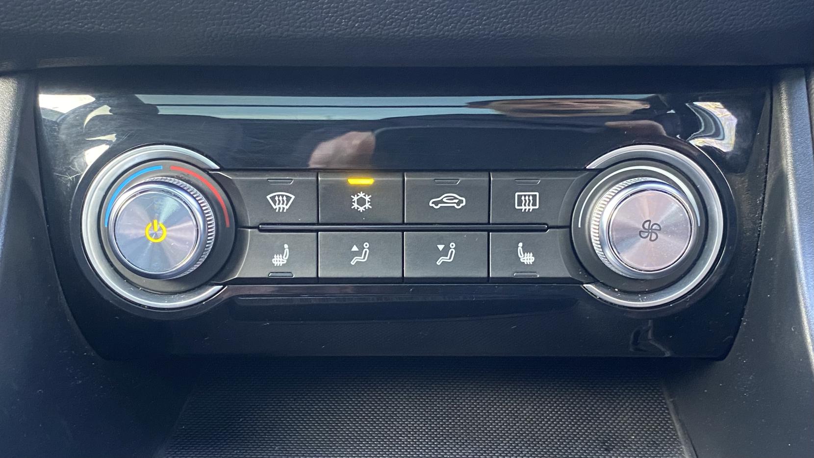 MG MG ZS 44.5kWh Exclusive SUV 5dr Electric Auto (143 ps)