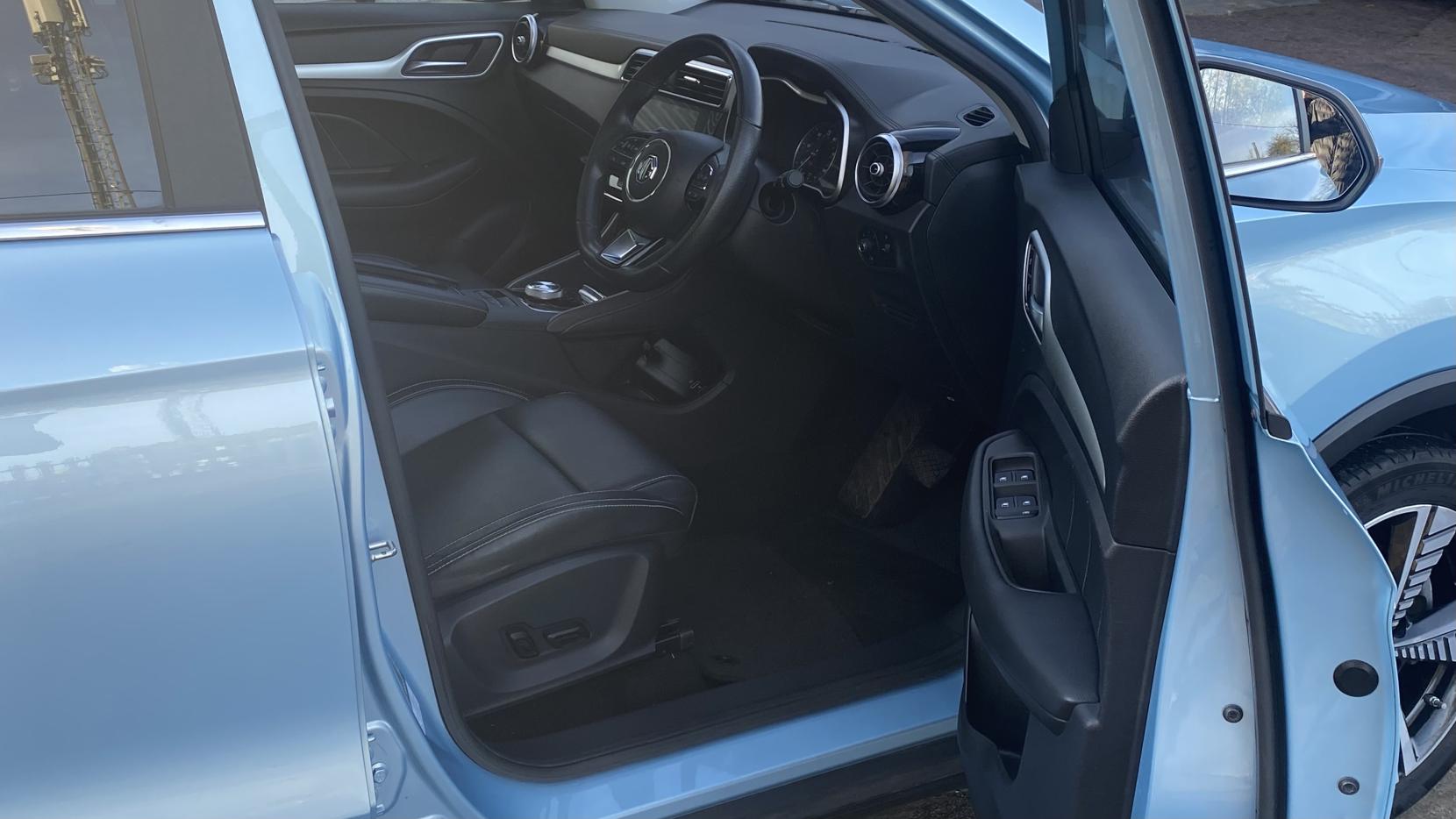 MG MG ZS 44.5kWh Exclusive SUV 5dr Electric Auto (143 ps)