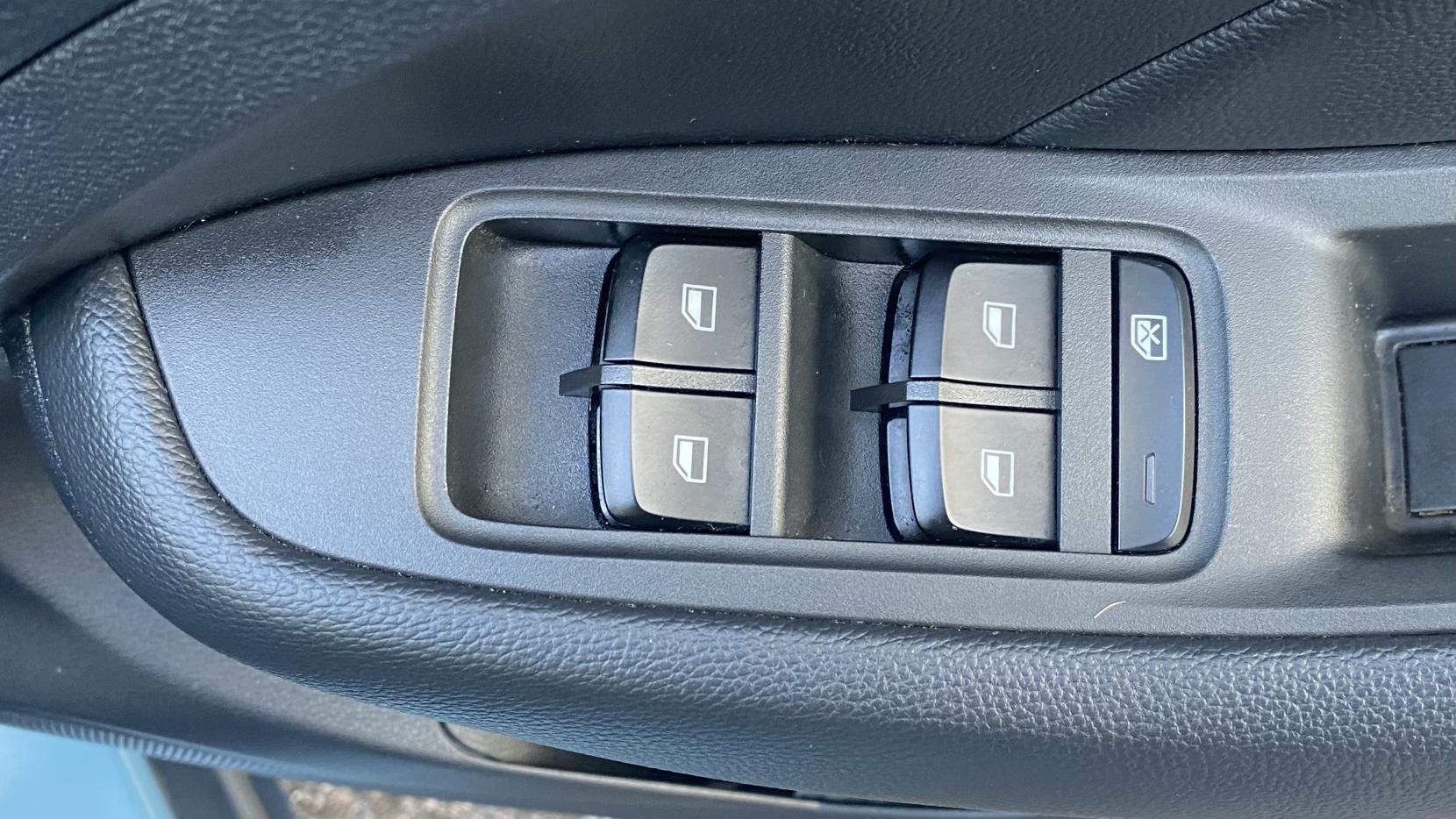 MG MG ZS 44.5kWh Exclusive SUV 5dr Electric Auto (143 ps)