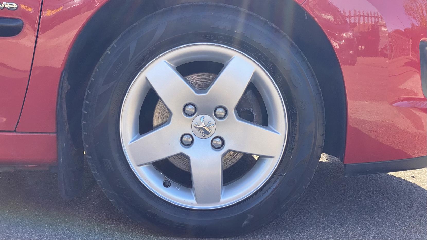 Peugeot 207 1.4 Verve Hatchback 5dr Petrol Manual Euro 5 (75 ps)