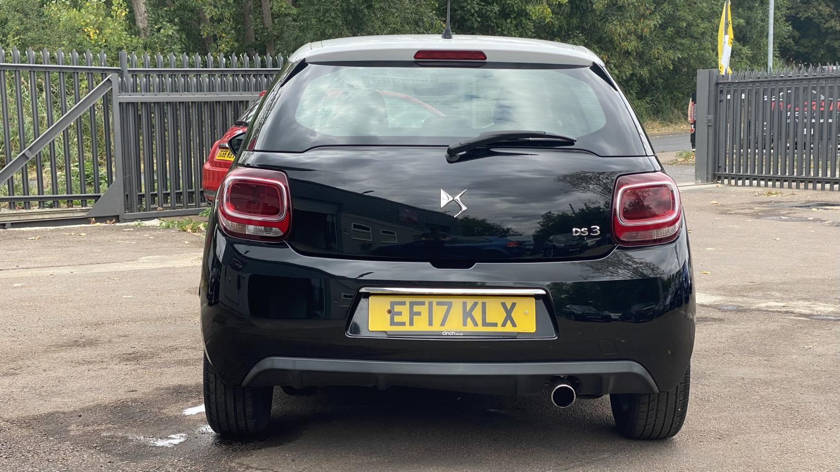 DS AUTOMOBILES DS 3 1.2 PureTech Chic Hatchback 3dr Petrol Manual Euro 6 (82 ps)