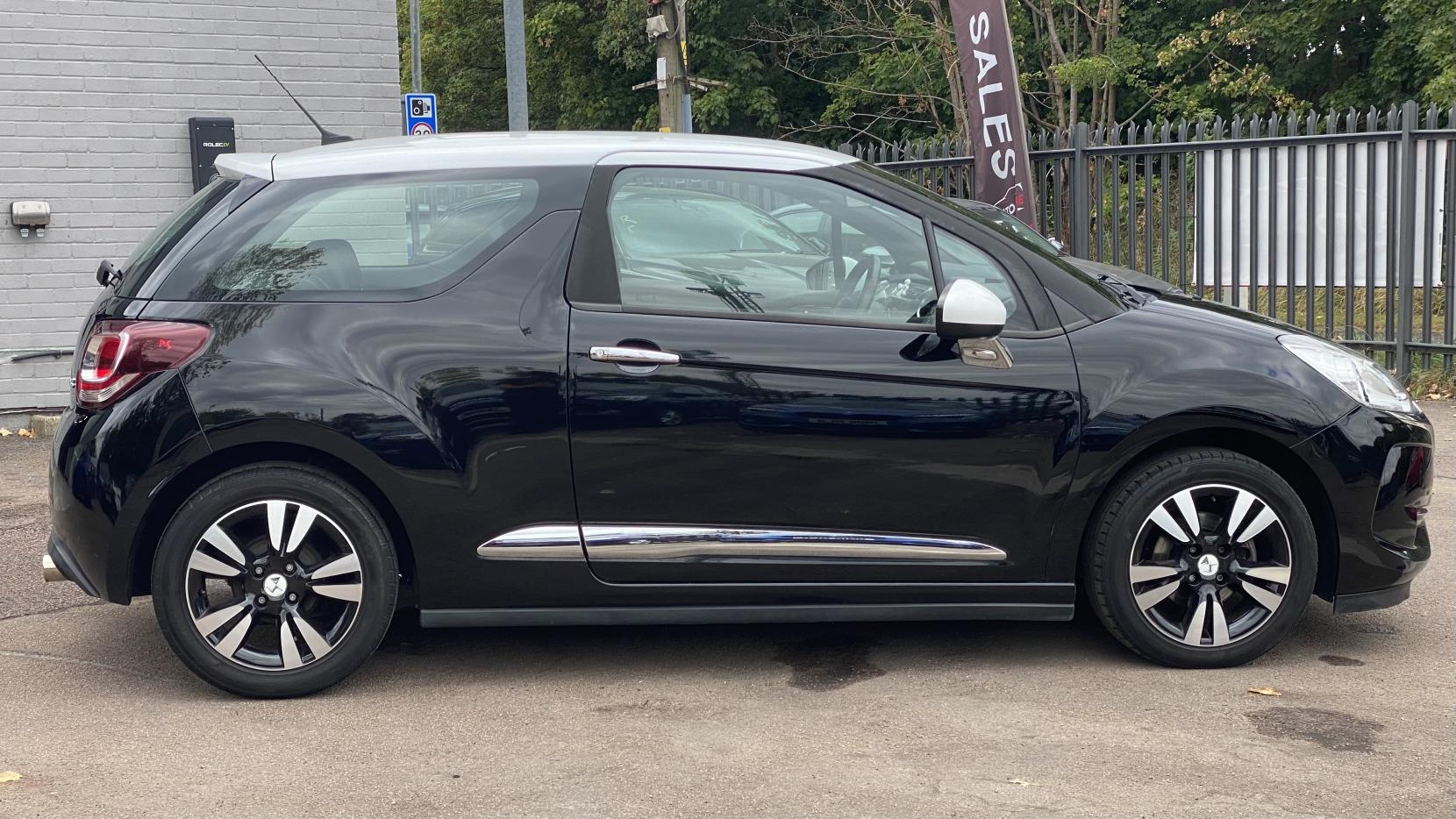 DS AUTOMOBILES DS 3 1.2 PureTech Chic Hatchback 3dr Petrol Manual Euro 6 (82 ps)