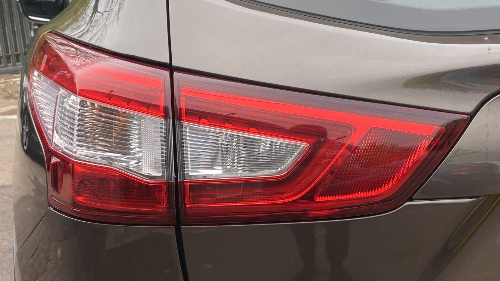 Nissan Qashqai 1.2 DIG-T Acenta SUV 5dr Petrol Manual 2WD Euro 6 (s/s) (115 ps)