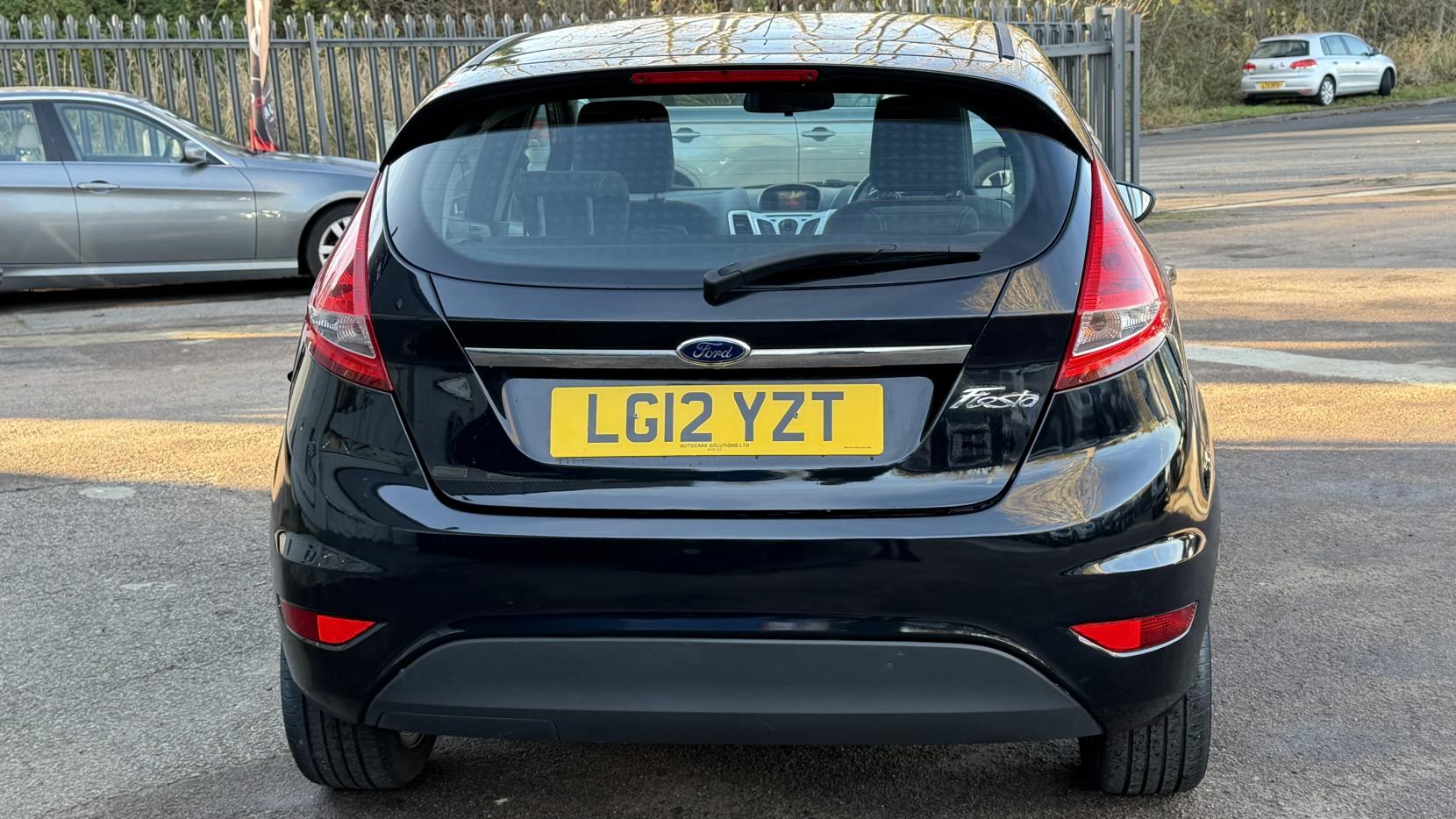 Ford Fiesta 1.4 Zetec Hatchback 5dr Petrol Automatic (154 g/km, 94 bhp)
