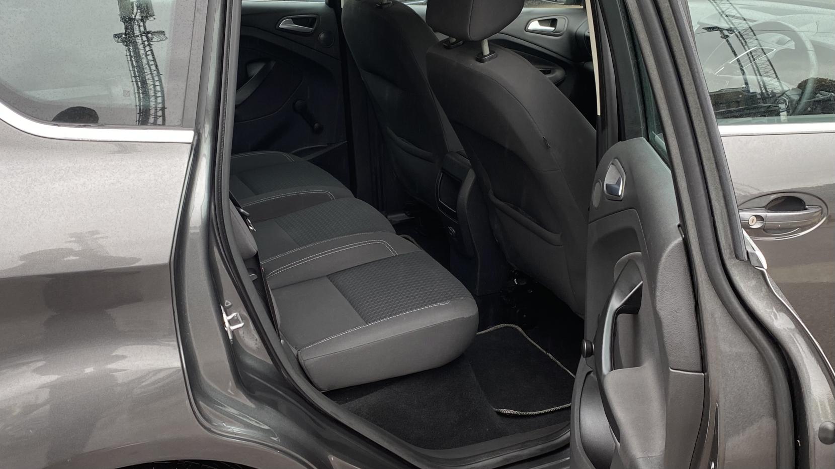 Ford C-Max 1.5 TDCi Zetec MPV 5dr Diesel Powershift Euro 6 (s/s) (120 ps)