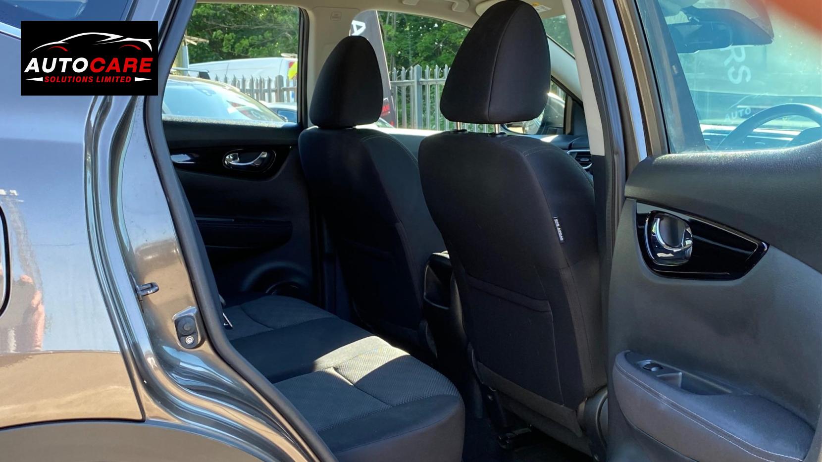 Nissan Qashqai 1.2 DIG-T Acenta 2WD Euro 6 (s/s) 5dr